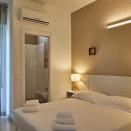Hotel Spring Rimini Bagian luar foto