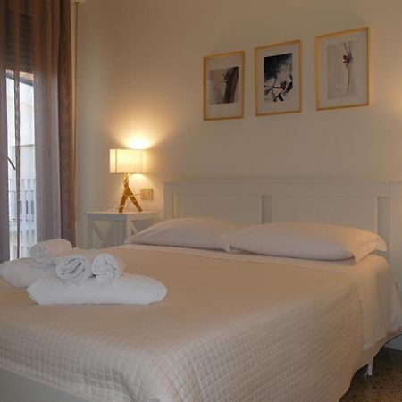 Hotel Spring Rimini Bagian luar foto