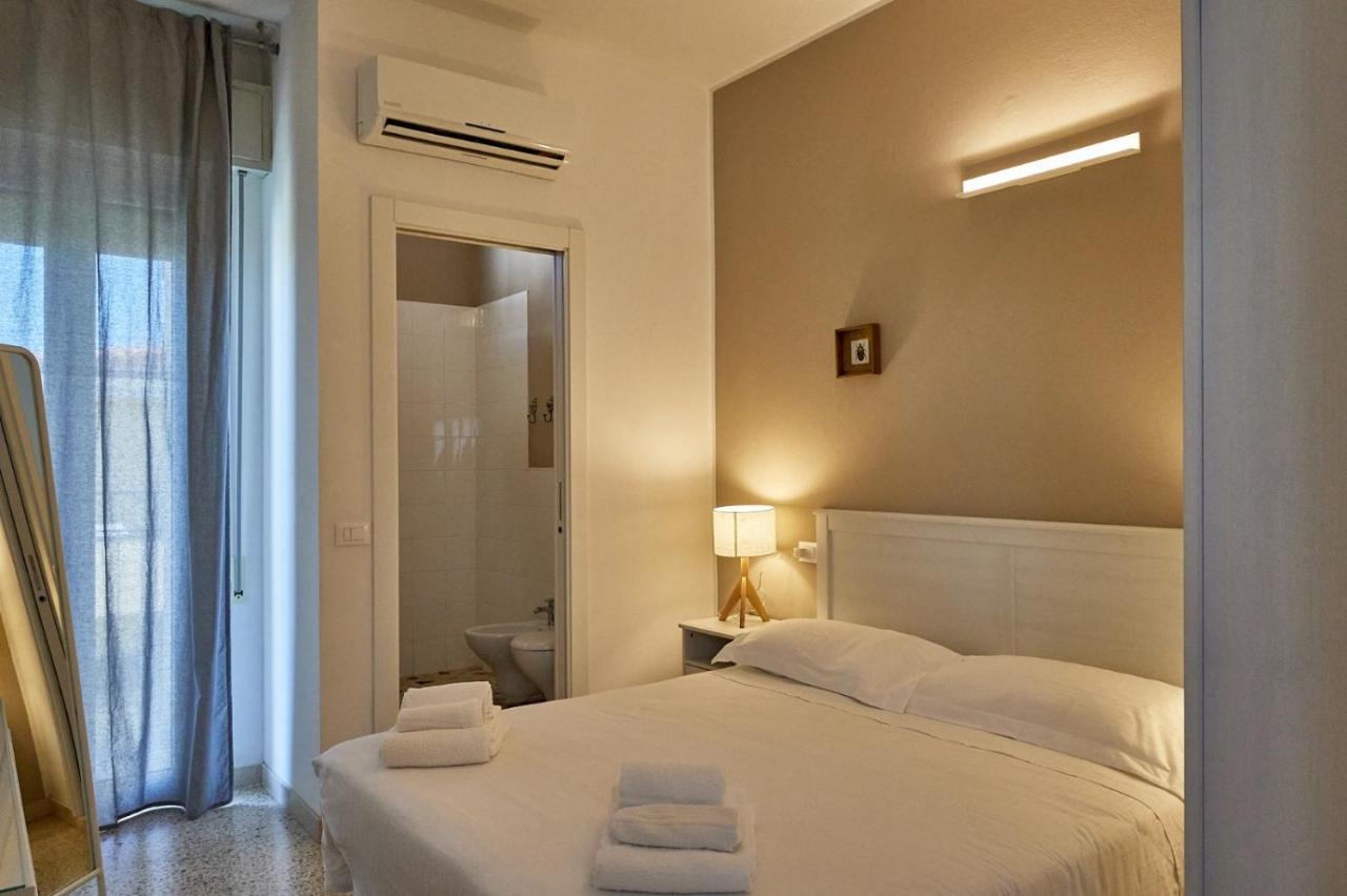 Hotel Spring Rimini Bagian luar foto