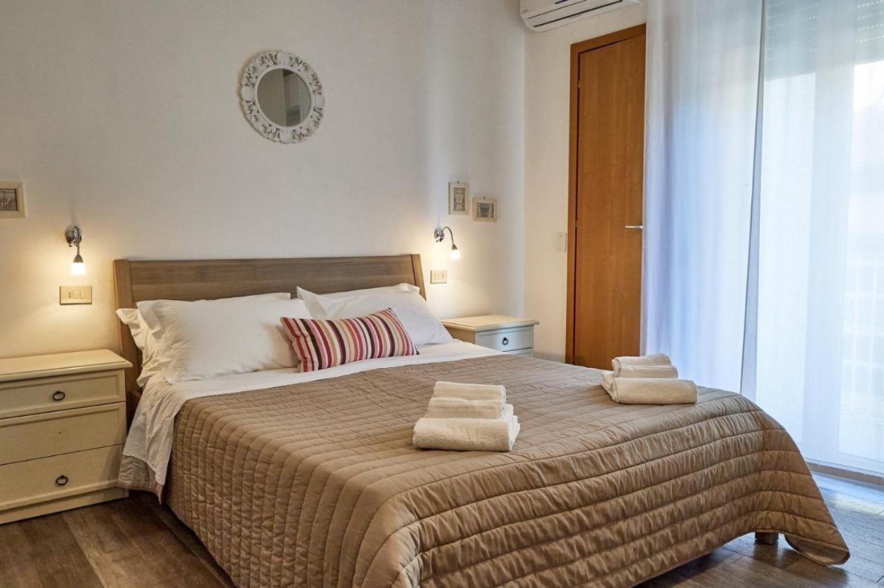 Hotel Spring Rimini Bagian luar foto