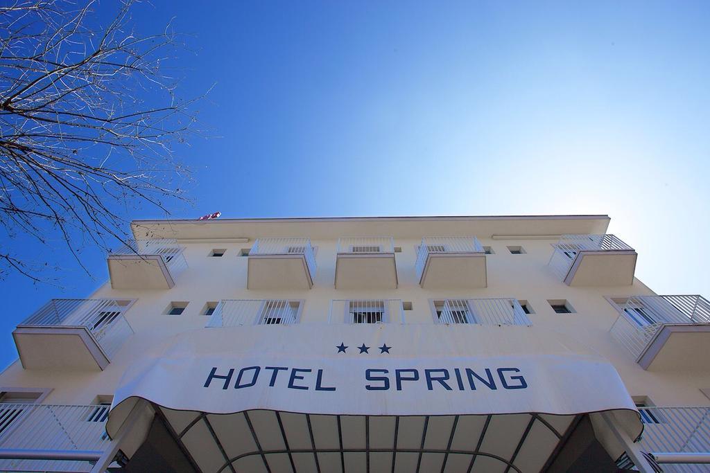 Hotel Spring Rimini Bagian luar foto