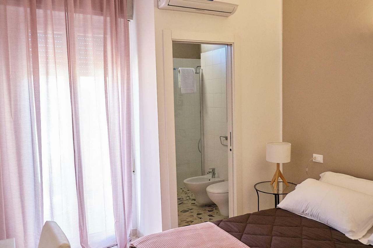 Hotel Spring Rimini Bagian luar foto